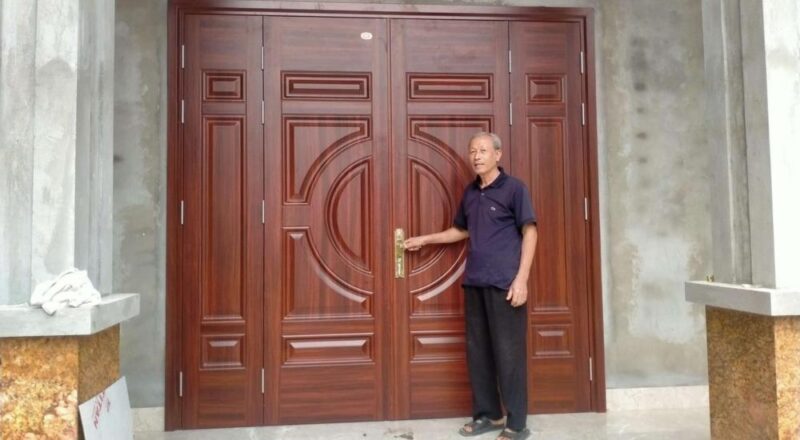 Lắp Đặt Cửa Thép Vân Gỗ Cẩm Mỹ