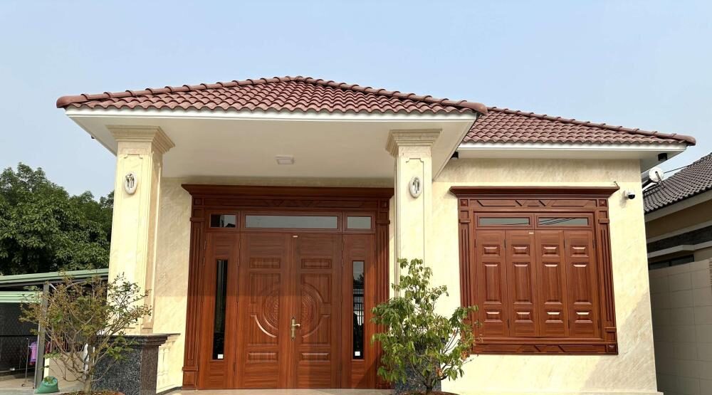Lắp đặt cửa thép vân gỗ Bù Đốp